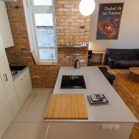 Welcome To My * Βουδαπέστη